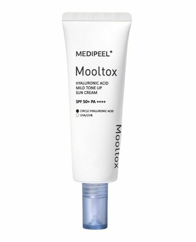8809941822205-medi-peel-hyaluronic-acid-aqua-mooltox-mild-tone-up-sun-cream-spf-50-50ml-sejas-krems.spm MEDI-PEEL Mooltox Hyaluronic Acid Mild Tone Up Sun Cream SPF50+ PA++++ - Image 1